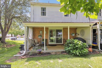 959 E Maple St, Palmyra, PA 17078 - photo 7