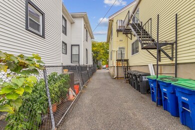 100 Cross St, Somerville, MA 02145 - photo 4