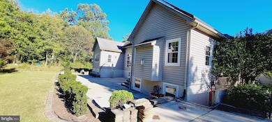 9008 Doris Dr, Fort Washington, MD 20744 - photo 3