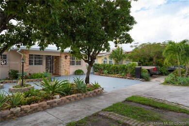 6854 SW 42nd St, Miami, FL 33155 - photo 2