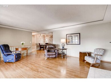 13025 SW Park Way, Portland, OR 97225 - photo 5