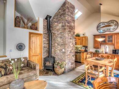 Living & Dining Room