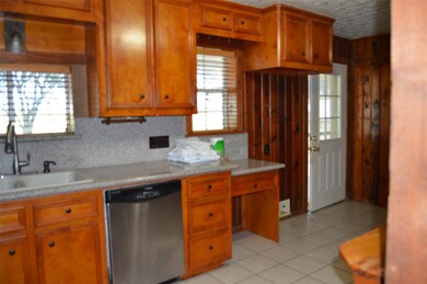 31130 Rochen Rd, Waller, TX 77484 - photo 7