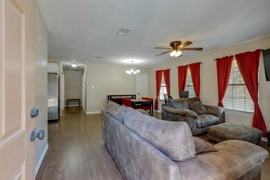 253 Victory St, Bonham, TX 75418 - photo 4