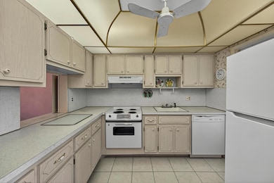 1951 NE 39th St unit 255, Lighthouse Point, FL 33064 - photo 7