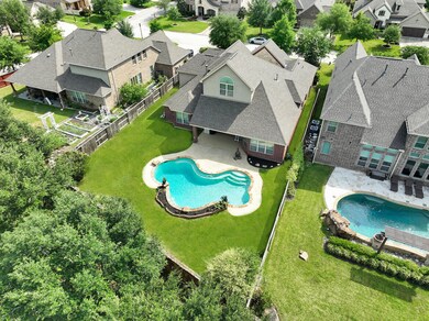 Best backyard ever in this 1.5 story Gleannloch Fa