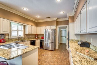 Come Home to this Beautifully Renovated Kitchen wi