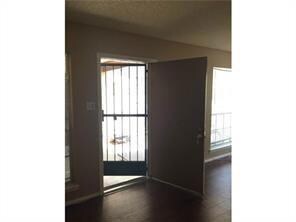 10701 Forest Ridge Ln, El Paso, TX 79935 - photo 3