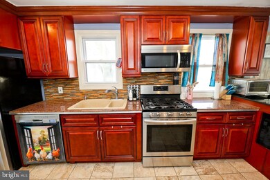 204 Upland Rd, Brookhaven, PA 19015 - photo 6