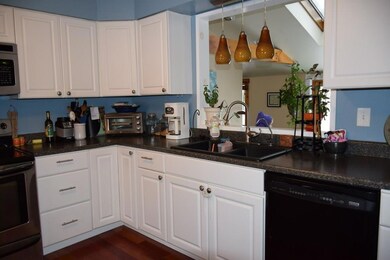 Welcoming and bright kitchen!