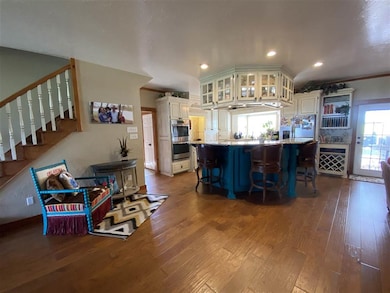 11749 NE Tony Creek Rd, Elgin, OK 73538 - photo 4