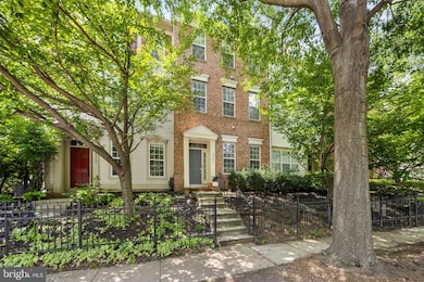 20351 Bowfonds St, Ashburn, VA 20147 - photo 2