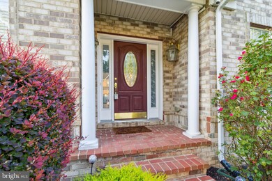 4881 Royal Coachman Dr, Elkridge, MD 21075 - photo 5