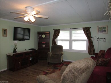 Living room with laminate floor view 1
