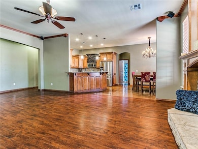 2601 SE 5th St, Moore, OK 73160 - photo 3