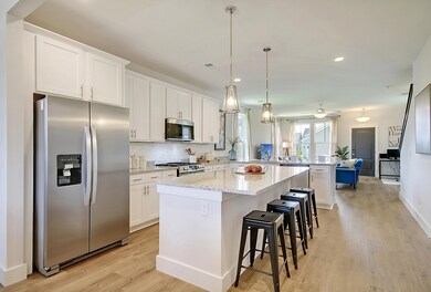 137 Midtown Ave, Summerville, SC 29486 - photo 3