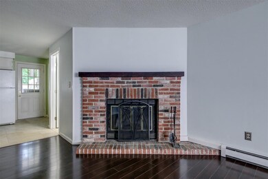 3 Chestnut Cir, MerriMacK, NH 03054 - photo 5