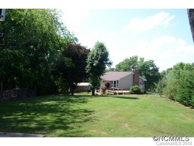 9 Holly Hill Ct, Asheville, NC 28806 - photo 3