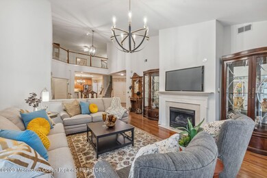 0008-07Living Room