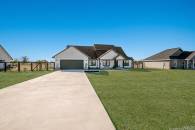 659 Thormeyer Rd, Seguin, TX 78155 - photo 3