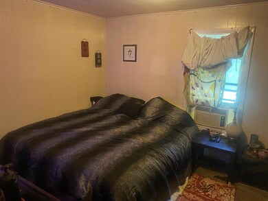 32 Railroad St, Skowhegan, ME 04976 - photo 4