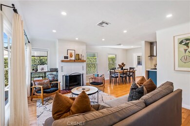 22020 Martinez St, Woodland Hills, CA 91364 - photo 3