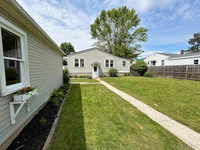 375 E Harrison Ave, Wabash, IN 46992 - photo 3