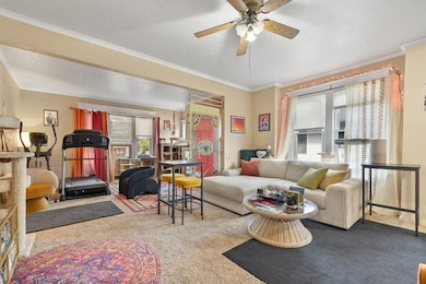 Living Room, 334 Yellowstone