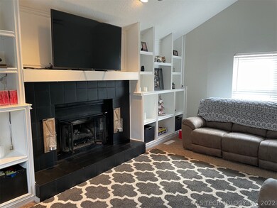 418 W Los Angeles Place, Broken Arrow, OK 74011 - photo 3