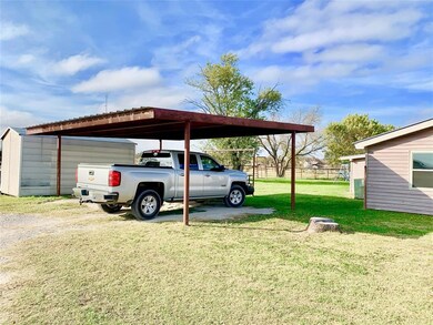 704 W Lee Ave, Weatherford, TX 76086 - photo 5