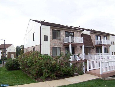 7124 Hilltop Dr unit 5, Brookhaven, PA 19015 - photo 6