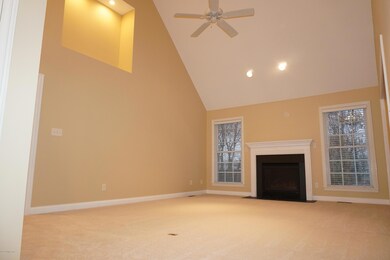 8406 Winnipeg Way, Louisville, KY 40228 - photo 6