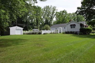 13 Hillview Rd, Schenectady, NY 12303 - photo 3