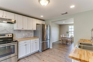 218 Spring Valley Cir, Azle, TX 76020 - photo 7