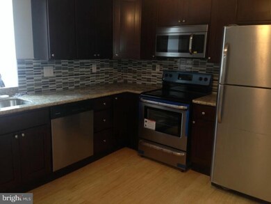 4203 Main St unit UPPER, Philadelphia, PA 19127 - photo 4