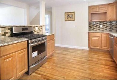 124 Paul Revere Rd, Arlington, MA 02476 - photo 6