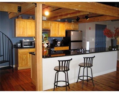 685 Social St unit 303, Woonsocket, RI 02895 - photo 6