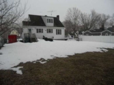 38 Blossom St, Rockland, MA 02370 - photo 2