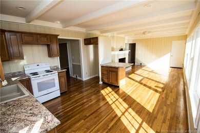 1610 Crestview Dr, New Albany, IN 47150 - photo 6