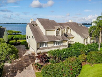 Direct bay front living with access to the bay for