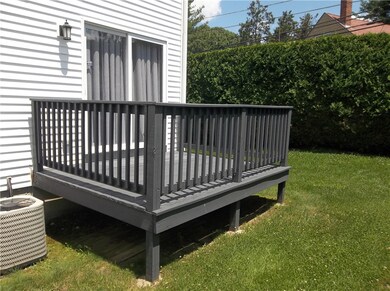 Private rear deck for morning coffee/breakfast or