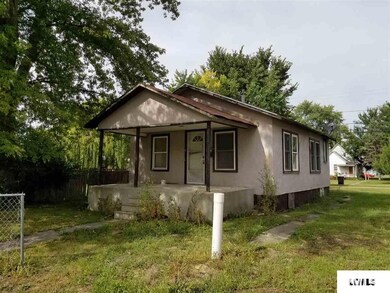 1120 Broadway St unit 1122 Broadway Street, Lincoln, IL 62656 - photo 2