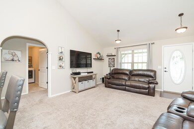 1104 E Fieldstone Dr-6