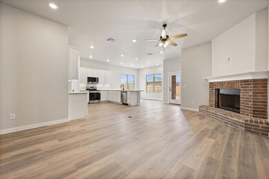22-2714 Volney Ave_2760