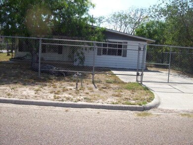 417 S 17th St, Donna, TX 78537 - photo 2