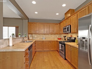 337 NE 105th Ave, Hillsboro, OR 97006 - photo 7