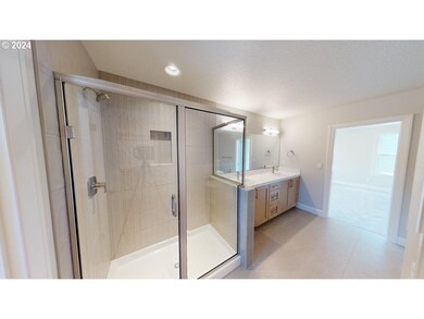 1015 NE 17th Ave, Canby, OR 97013 - photo 6