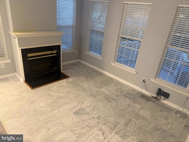 13 Crusader Ct, Germantown, MD 20874 - photo 3