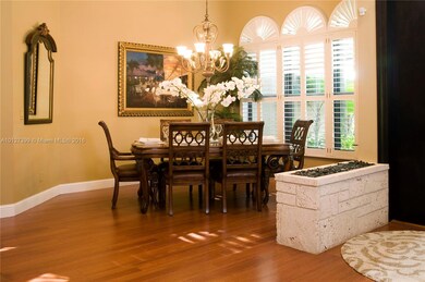 Formal Dining