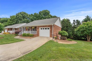 112 Forrest Glenn Ct, King, NC 27021 - photo 2